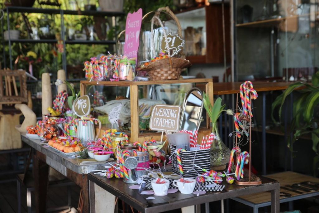 dessert stand private eventsuper cool saturday living room