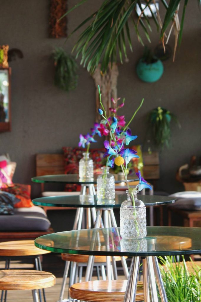 floral decor living room design