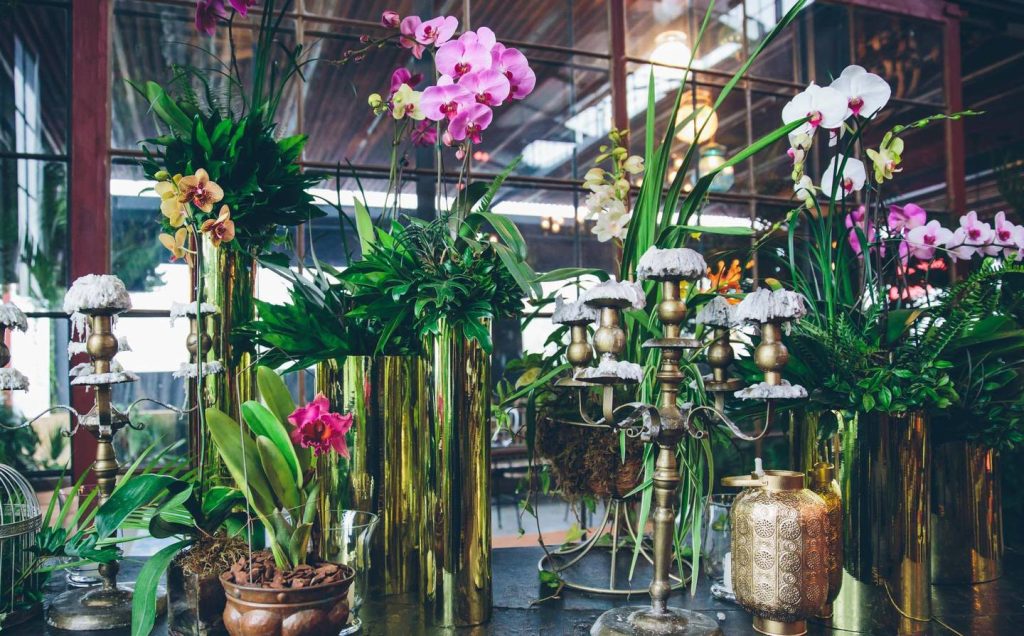 floral decor offsite living room design